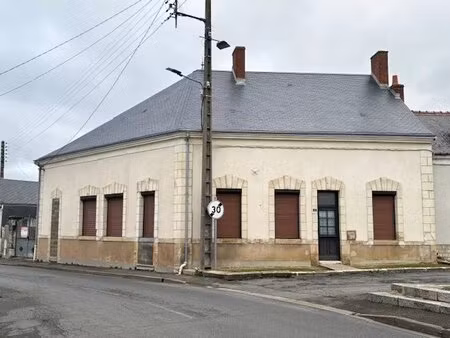 exclusivite maison de bourg à finir de restaurer