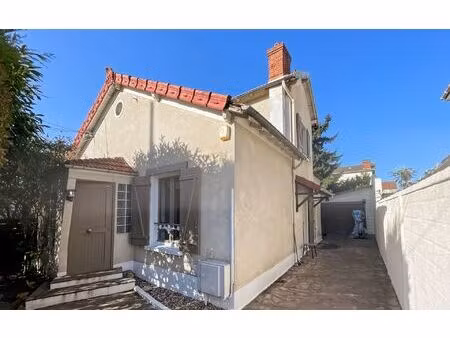 maison bondy 70.9 m² t-5 à vendre  280 000 €