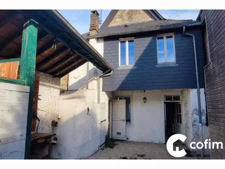 maison au coeur d'oloron et son jardin