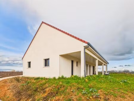 maison de 5 pièces de 107 m² à arceau