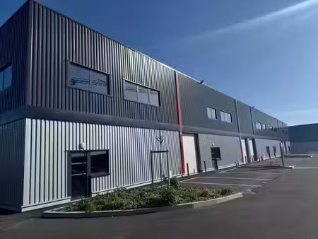 location commerce 390 m² à joué-lès-tours (37300)