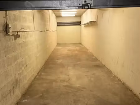 vente garage et parking à la seyne-sur-mer (83500) : à vendre / 33m² la seyne-sur-mer