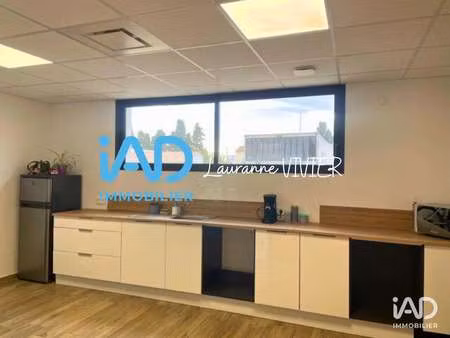 location bureaux et commerces au soler (66270) : à louer / 47m² le soler