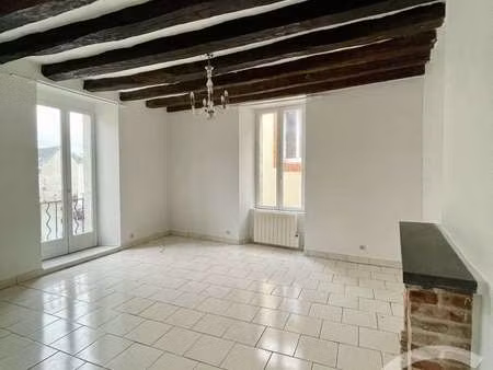 location maison à meslay-du-maine (53170) : à louer / 55m² meslay-du-maine