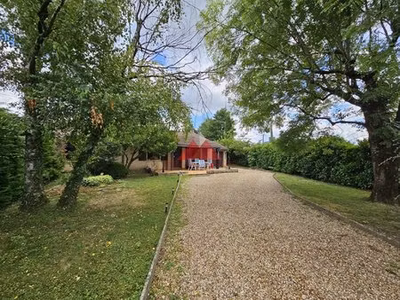 maison de plain-pied – 4 chambres – terrain de 684 m² – genay