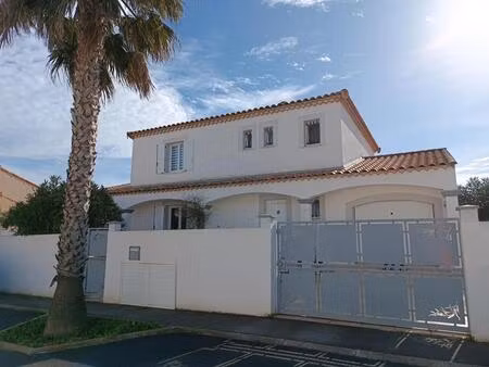maison de 7 pièces de 150 m² à sérignan