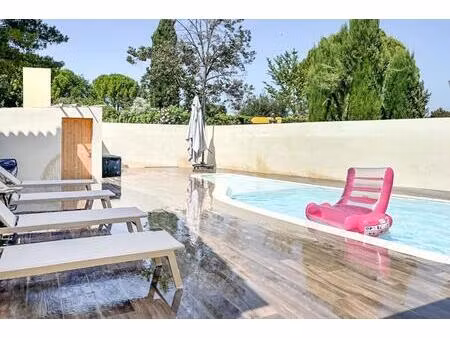 villa rénovée avec studio indépendant à lunel