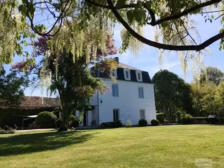 vente maison 6 pièces 205 m² à saint-laurent-sur-manoire (24330)  583 000 €