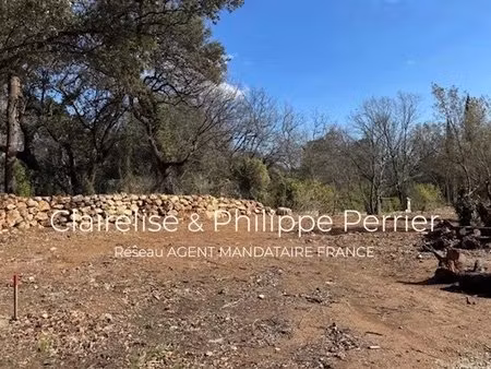 terrain constructible à proximité de lorgues