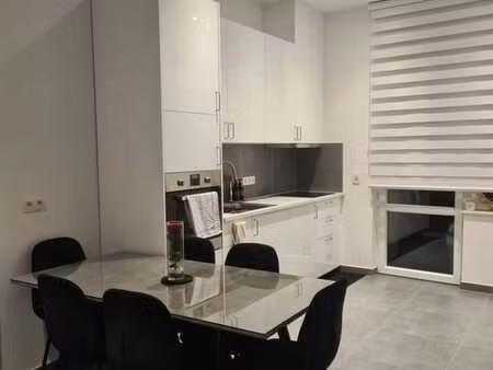 appartement 1 chambre rénové à jette - libre immédiatement