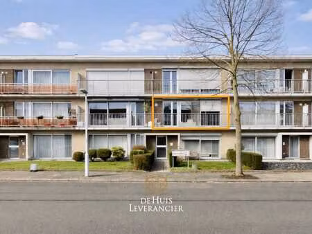 volledig  stijlvol gerenoveerd 2-slpk appartement te huur...