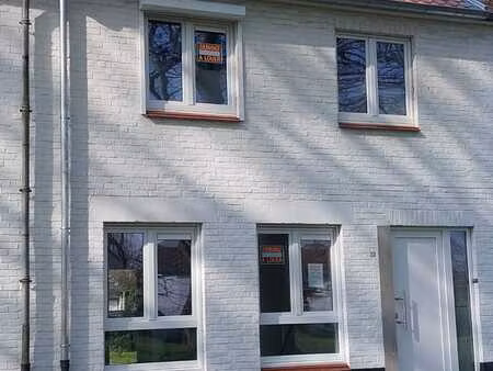 maison rénovée libre dans l'extramuros de mons