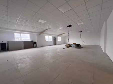 location bureau 128 m² à anglet (64600)