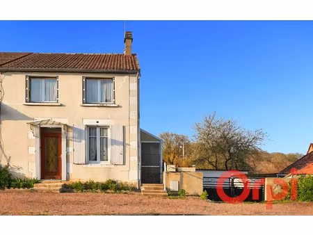 maison grossouvre m² t-4 à vendre  77 000 €