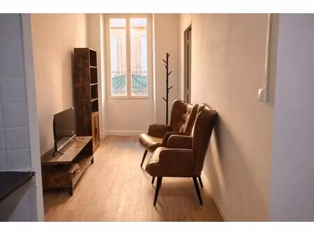 location appartement 2 pièces 32 m² à villeneuve-sur-lot (47300)