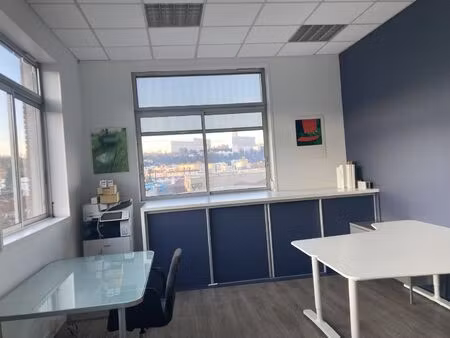 location commerce 22 m² à lyon 9 (69009)