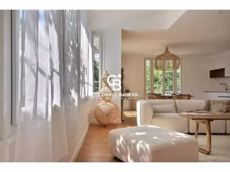 charmante maison rénovée avec accès privé à la plage