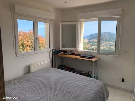 grand f3 vue mer  terrasse & parkings