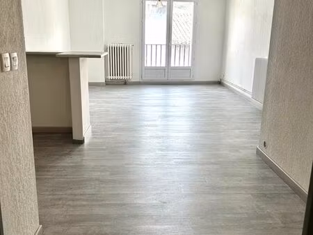 t3 de 77m² - quillan centre