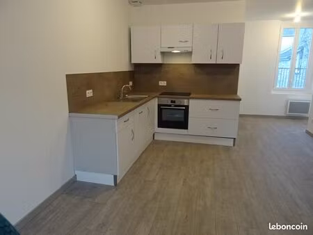 nay centre appartement t2 en duplex de 52 m²
