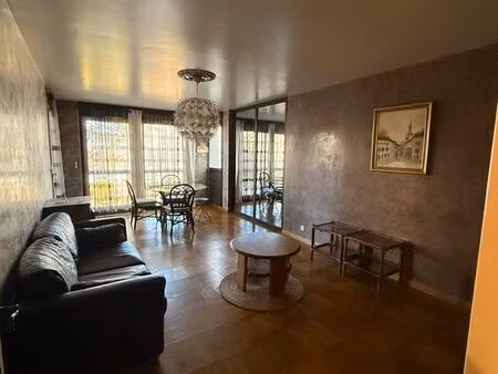 t4 meublé 87m² – 2 balcons – parking privé – centre-ville la roche-sur-foron