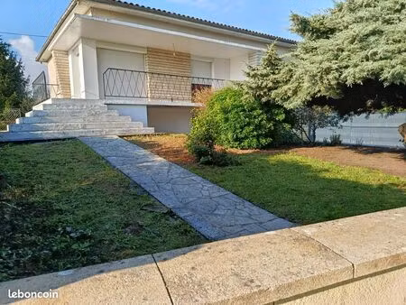 maison 90 m2 sur sous sol au calme proche de toutes commodités