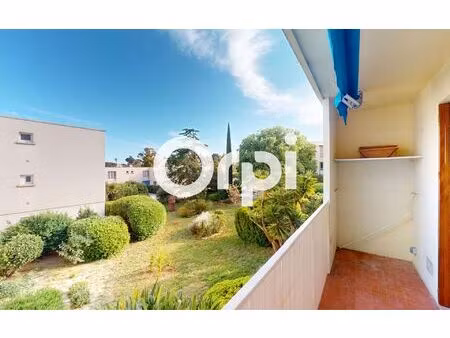 location appartement  67 m² t-4 à carqueiranne  980 €