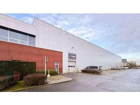 instapklare opslagruimte met kantoor te huur