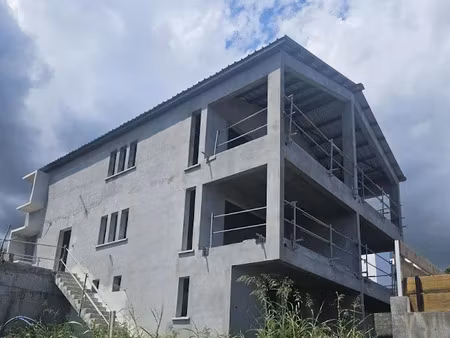 vente appartement 4 pièces 88 m² à l'etang sale (97427)  398 800 €