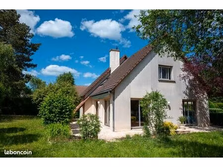 maison traditionnelle 132m² sur terran 761m²