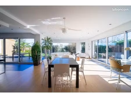 maison 5 pièces 170 m²