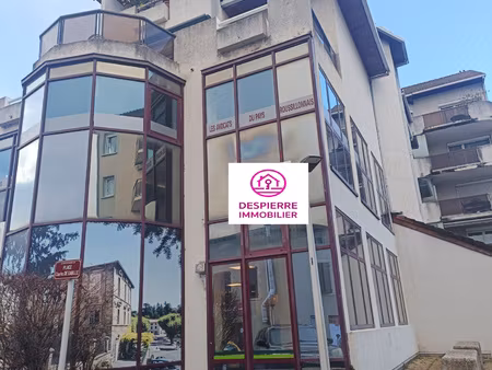 peage de roussillon  proche centre bureaux 81m2 1er étage a