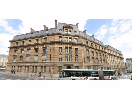 location bureau paris 75008