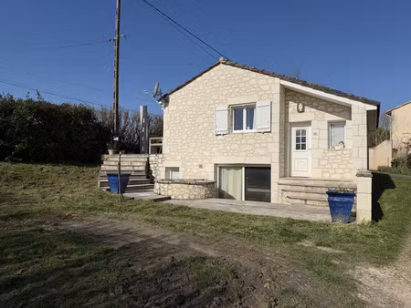 maison de 63 m2 avec 353 m2 de terrain