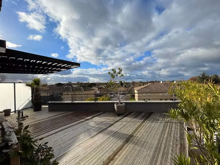 appartement t4 villa sur le toit' avec terrasse plein ciel 43 m²