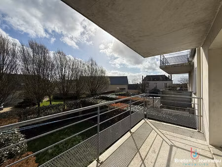 appartement t2 avec balcon - le bourgneuf la foret