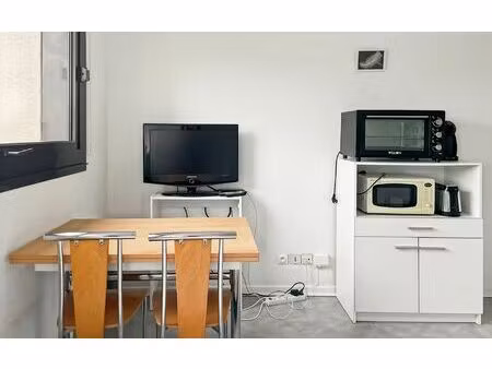 location appartement  19.7 m² t-1 à orléans  510 €