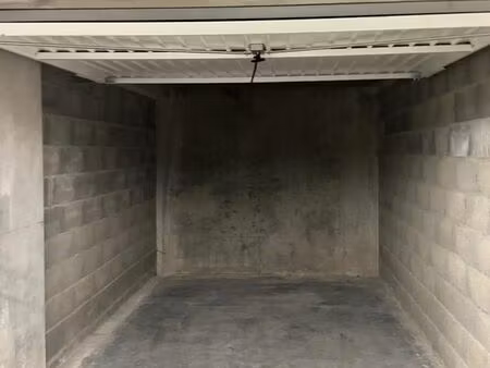 ? direct propriétaire 5 box fermés à vendre (sur 15 disponibles) marcy-l’étoile – secteur 