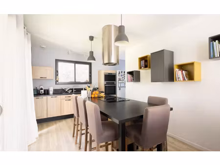 maison bougue 130 m² t-5 à vendre  289 000 €