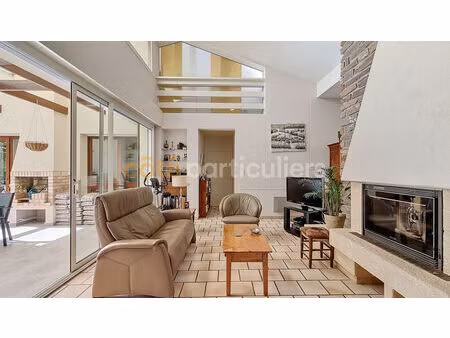 la roche-sur-yon -- quartier st andre d'ornay -- maison 6 pieces -- 145 m2 -- jardin sans 