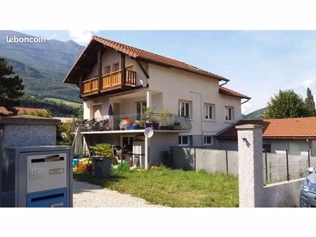 cosy t3 balcon et jardinet