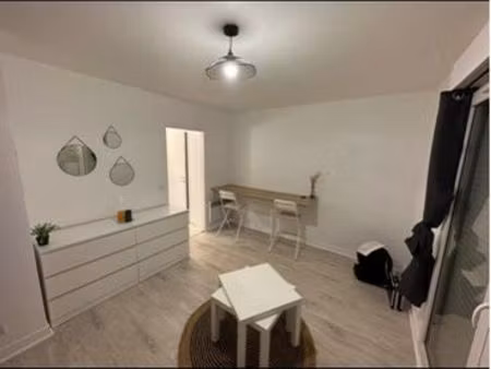 à louer – studio 23 99 m²