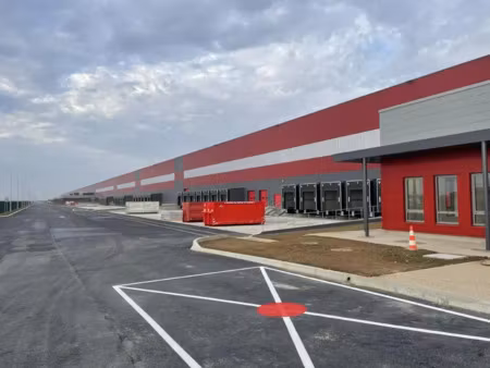 location entrepôt logistique boisseaux 45480