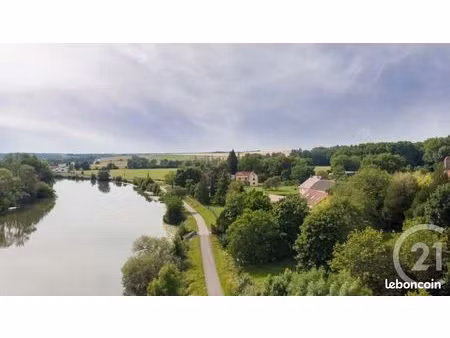maison 10 pièces 239 m²