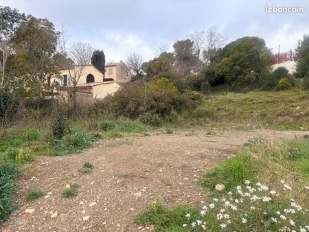 terrain 1 018 m² aix en provence