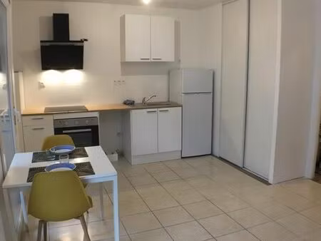 t2 gex refait à neuf + isolation thermique + parking + piscine