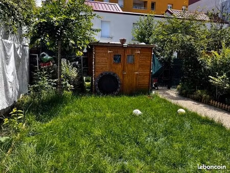 maison 75m2 meublée avec jardin - proche commerces  lacs  parcs et transports