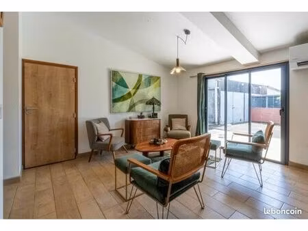 maison créole avec grand jardin