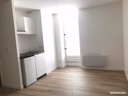 studio proche de l'hôpital