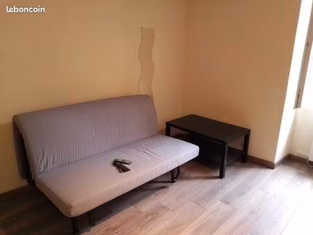 appartement meublé et équipé centre ville d ainay le chateau